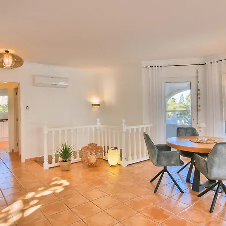 Villa Marquesa Bh *